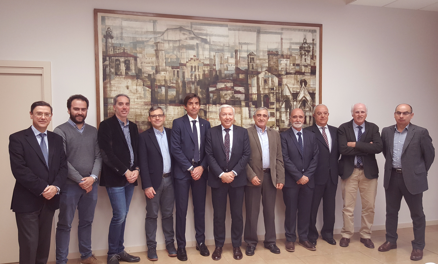 Fotografia de grup dels represenants del Comitè Executiu de la Cecot i de l'Ajuntament de Terrassa