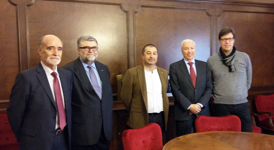 En nou rector de la UPC, Francesc Torres, ha visitat la nostra seu de la mà d'Antoni Abad i Josep Armengol
