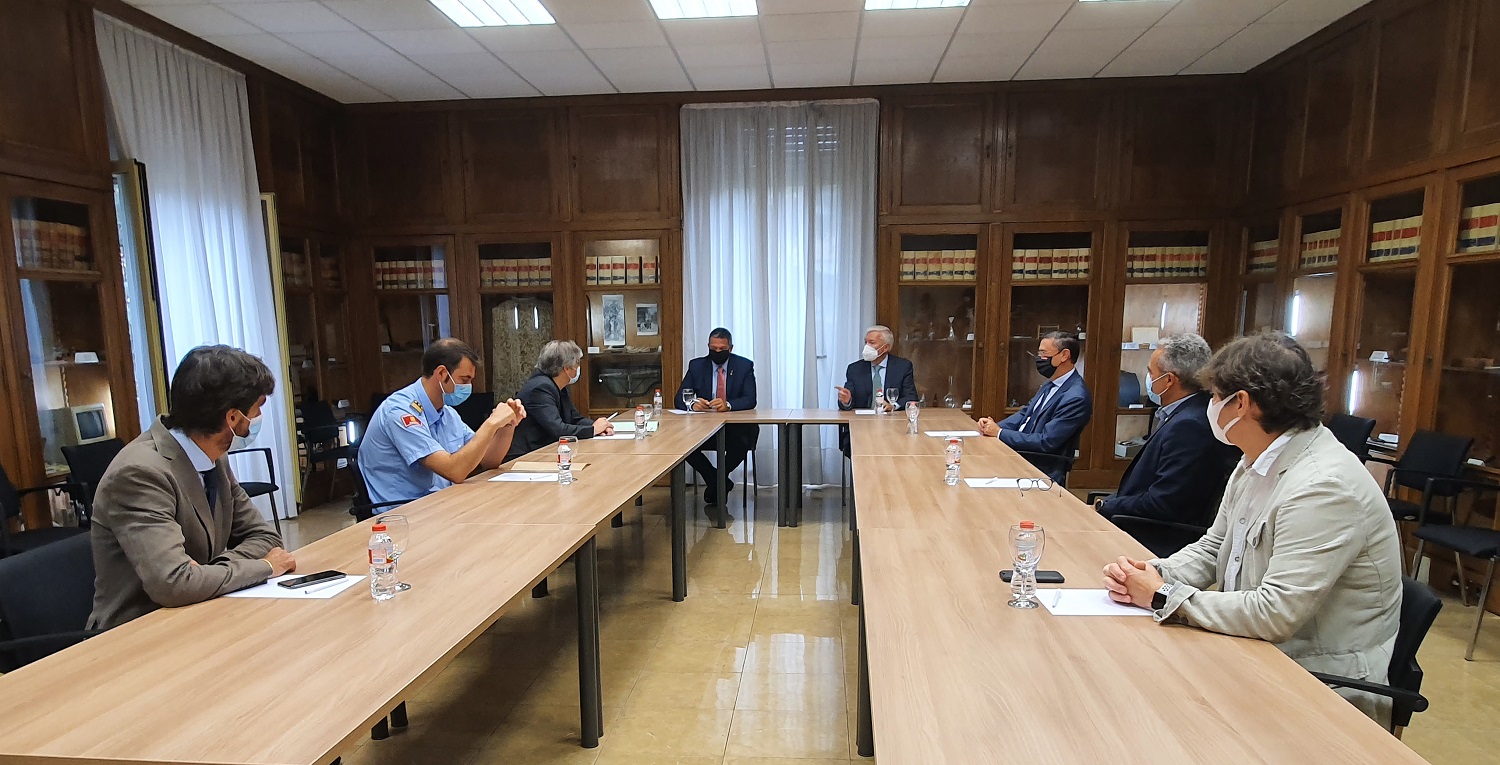 Visita institucional de Miquel Sàmper nou conseller d'Interior a Cecot
