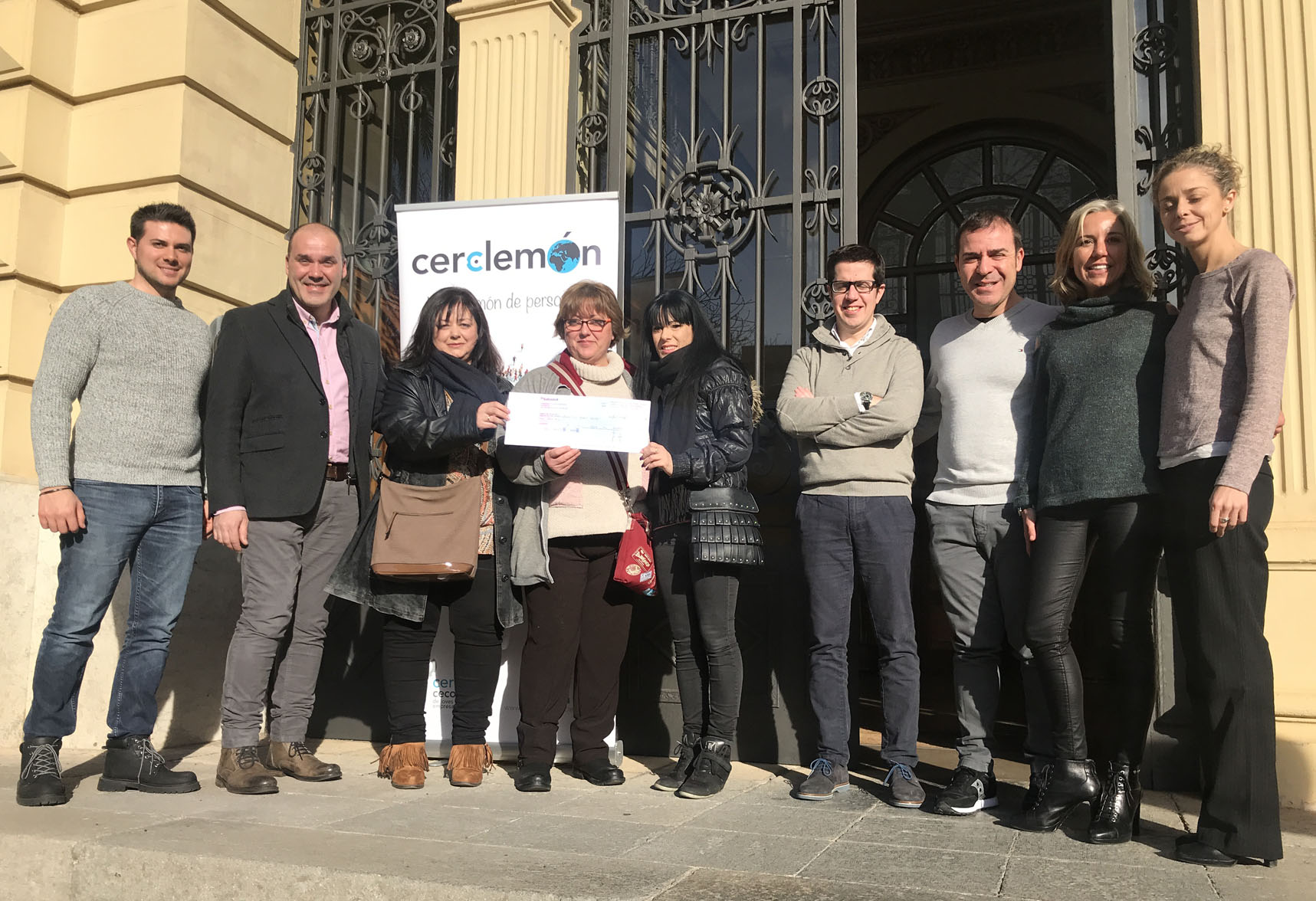 Cerclemón lliura els 2.000 euros del 5è Torneig Solidari de Pàdel 